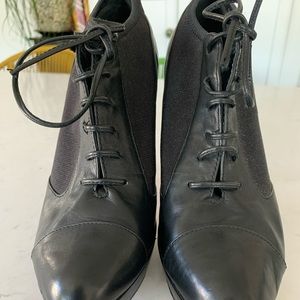 Barney New York Leather Tuxedo lace up (Used)